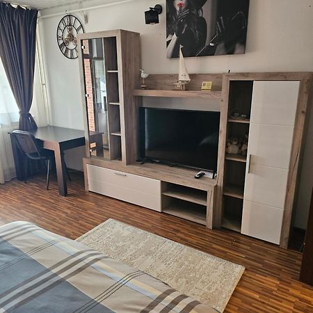 Garsoniera Dary Bloc G2Str Mihai Bravu Turnu Măgurele Exteriör bild